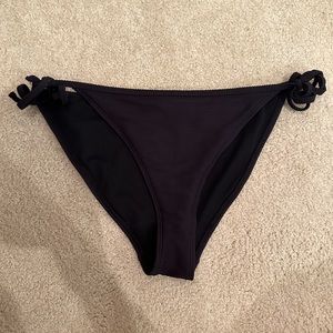 NWOT: Black Bikini bottoms adjustable Tie on sides, size M
